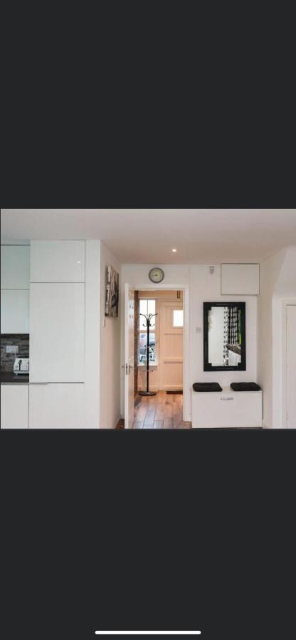 20 Holiday Cottage, East End แบลลีบัลเนียน ภายนอก รูปภาพ