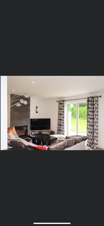 20 Holiday Cottage, East End แบลลีบัลเนียน ภายนอก รูปภาพ