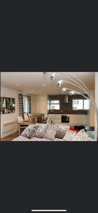 20 Holiday Cottage, East End แบลลีบัลเนียน ภายนอก รูปภาพ